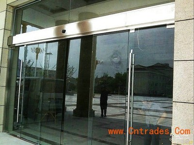 阜沙自动门维修与定制服务 专业感应玻璃门，厂价直供